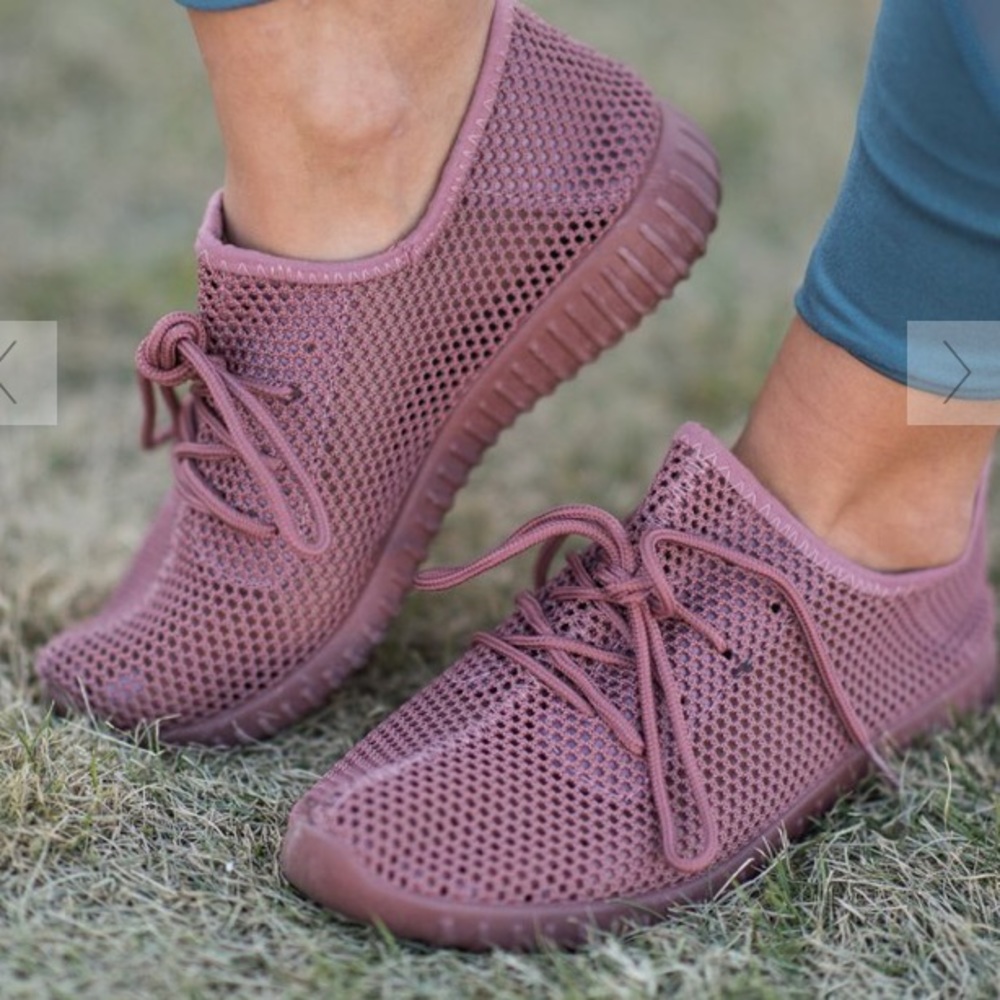 Mauve pink tennis shoes!